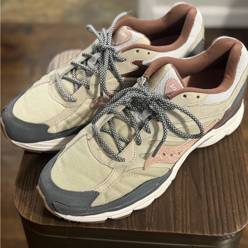 Saucony ProGrid Omni 9 – Size 12 (Like New, OG Box)